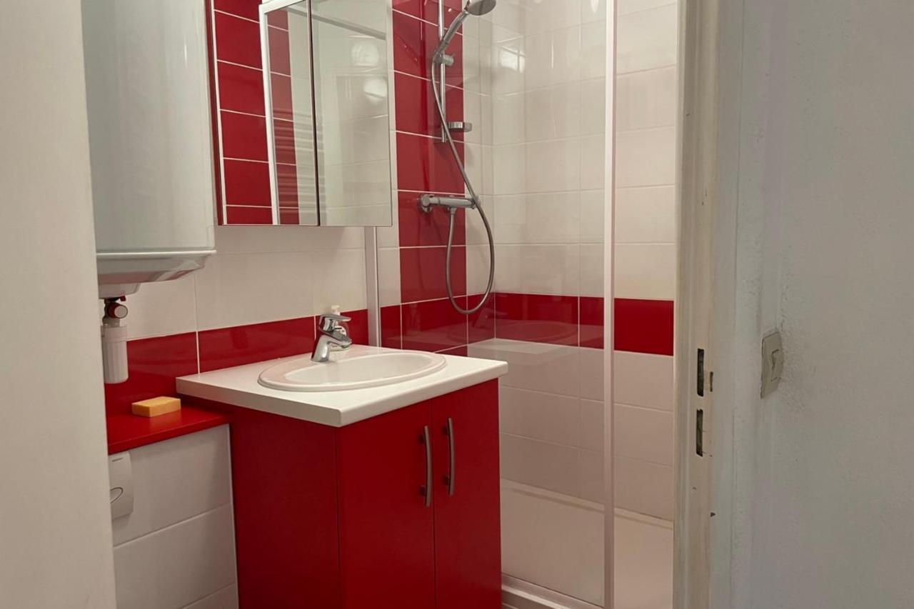 אוש Vue Des "Chavants" Studio 20 M With Balcony מראה חיצוני תמונה